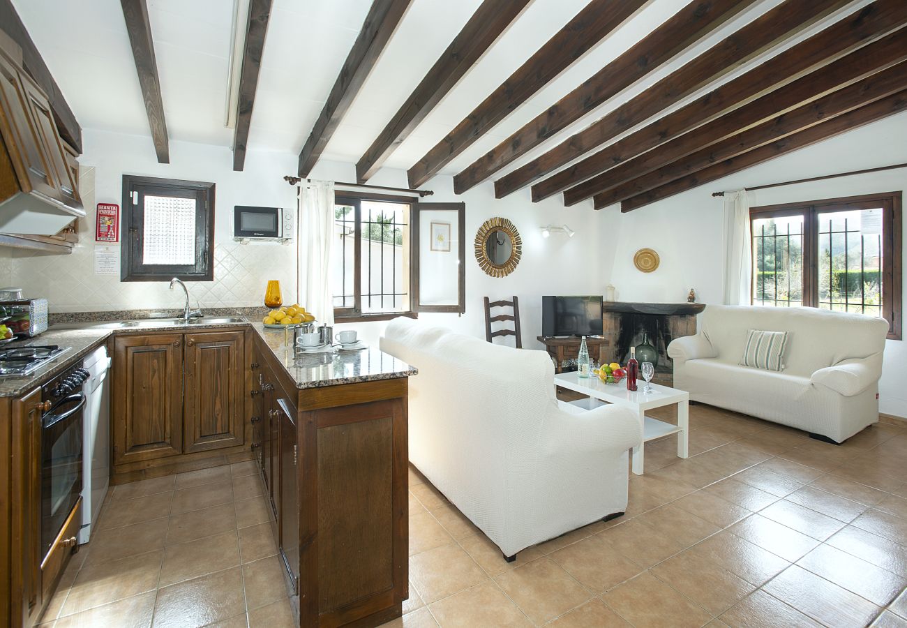 Villa in Pollensa - VILLA MORAGUES - SURROUNDED BY NATURE