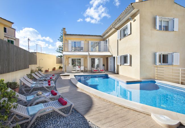 Villa/Dettached house in Alcúdia - CHALET CAN GAYA - 5 MIN WALK TO THE BEACH